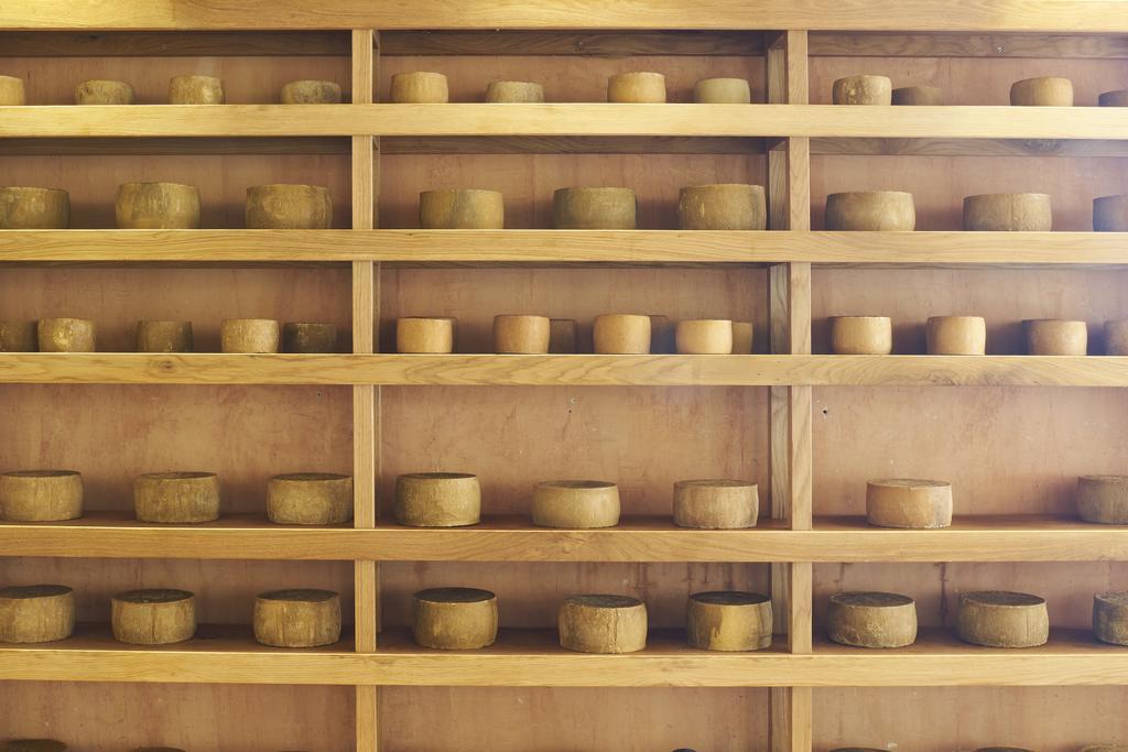 Hacienda Zorita Wine Hotel & Spa Valverdón Εξωτερικό φωτογραφία Parmigiano-Reggiano aging