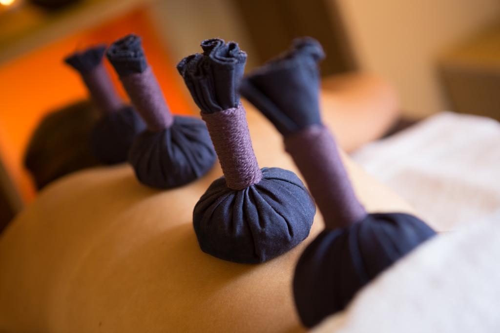 Hacienda Zorita Wine Hotel & Spa Valverdón Εξωτερικό φωτογραφία Thai herbal compress